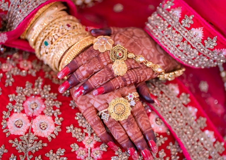 Going for gold this wedding season!