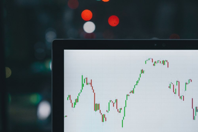 A guide to the apps, websites and gadgets behind modern gold trading